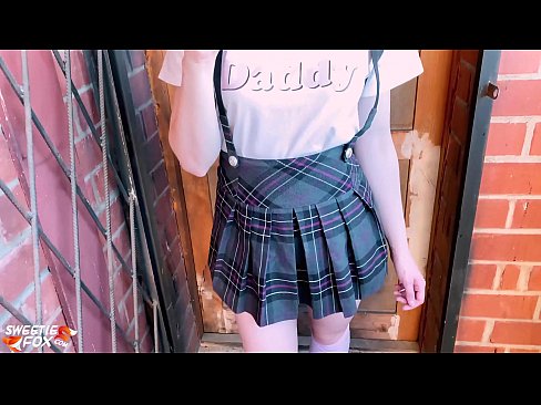 ❤️ ʻO ke kaikamahine kula e ʻū hohonu i kāna dick a hoʻopaʻa ʻia ma mua o nā papa. ❌ Pono ia makou ﹏